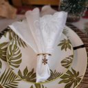 Ver imagem 3 de Jogo Guardanapo Tecido Floral e Argola Natal Metal Rosê Gold 4 Unidades - Bela Flor