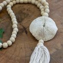Ver imagem 2 de Colar de Mesa Artesanal com Contas e Coral Importado de Bali