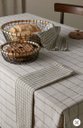 Ver imagem 3 de Toalha de Mesa Quadriculada Off White/preto 100% Algodão