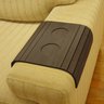 Bandeja Apoio Braço Sofá Suporte Esteira Flexível Madeira MDF Grosso 6mm Porta Copos Marrom Tabaco - 3