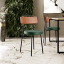 Ver imagem 2 de Cadeira Decorativa Estofada para Sala de Jantar Barcelona L02 Couríssimo Camel Facto Verde - Lyam