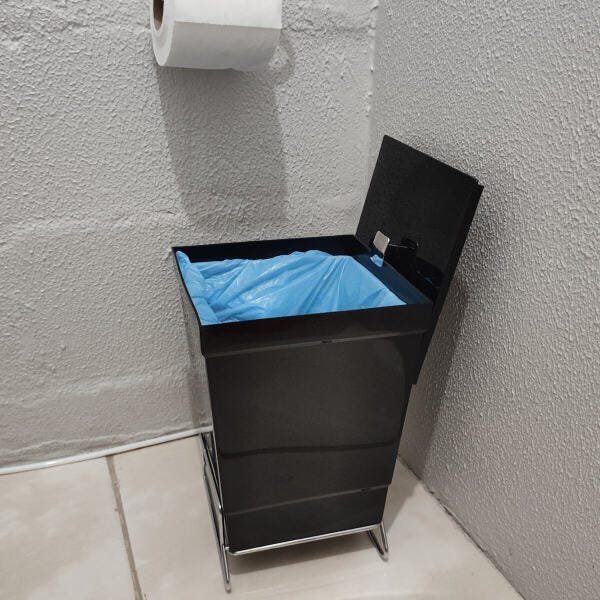 Lixeira Para Banheiro Plástica 6,5l Cesto De Lixo Com Tampa Preta - 4