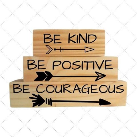 Trio - Be Positive - em Madeira Pinus