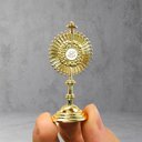 Ver imagem 2 de Ostensório Eucarístico Jhs de Mesa Dourado 6 Cm