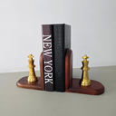 Ver imagem 5 de Aparador de Livros em Madeira com Peça de Xadrez