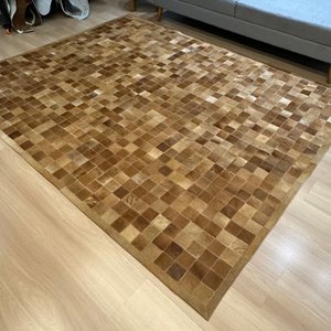 Tapete de Couro Tons Caramelo 200x300 Placa 7 Cm Quadriculado