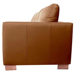 Sofá 3 Lugares Sala de Estar Pés Madeira Kenny 2,40M Couro Caramelo - Gran Belo - 7