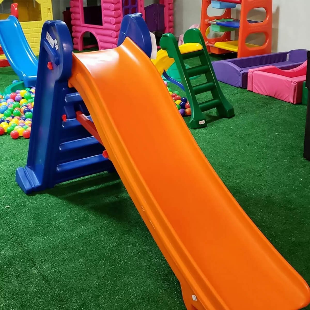 Escorregador Infantil 4 Degraus Xalingo Playground para Criança Master Laranja - 4