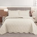 Ver imagem 2 de Kit Cobre Leito Copacabana Casal Percal 300 Fios Colcha Matelassê Alto Relevo 3 Peças Bege