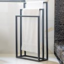 Ver imagem 2 de Porta Toalha Level Decorativo de Piso Preto de Metal - Harmônica Móveis.