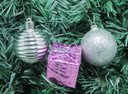 Ver imagem 2 de Kit 55 Peças Tubo Natalino Árvore de Natal Prata e Rosa 5cm