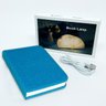 Luminária Livro sem fio BookLight Seven Colors - capa azul claro - 5