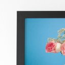 Ver imagem 2 de Quadro Vaso de Rosas Azul Decorativo Moldura Preta 60x40cm