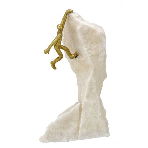 Escultura Decorativa Homem Escalando em Resina Dourada 34cm 16683-pl