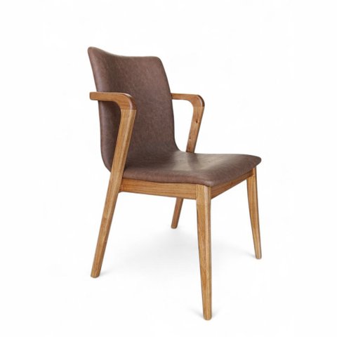 Cadeira Mabel Corino Marrom