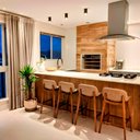 Ver imagem 2 de Banqueta Open 47cm Madeira Maciça | Courino Marrom Claro - Sallar Home