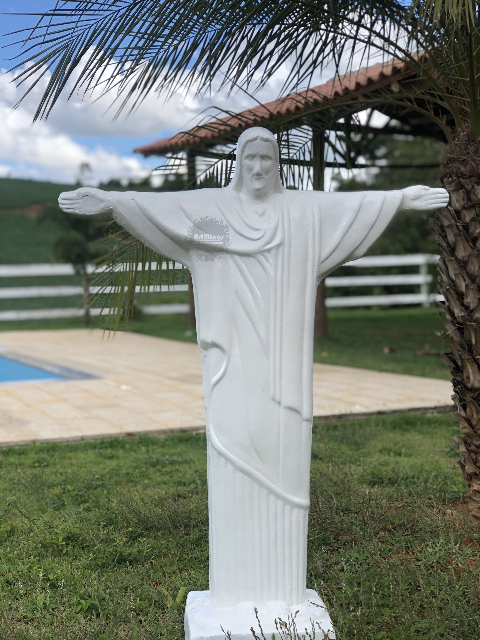 Cristo redentor artesanal feito em fibra religioso ambientes externos - 2