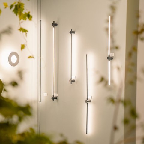 Arandela de Parede Led Lina Facho Direcionável, com Sistema de Encaixe 3000k 13w Bivolt 100x8cm Alum