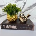 Ver imagem 3 de Livro decorativo 'Marmore', vaso dourado e pássaro cerâmico