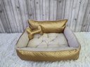 Ver imagem 4 de Cama M Dourada e Bege Pet Colchão para Cachorro Caminha M Caes e Gatos Personalizada com Nomes