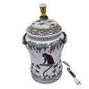 Ver imagem 4 de Base de Abajur de Mesa Cerâmica Craquelada Macaco e Palmeiras Eletrificada 110V Columbus Gold