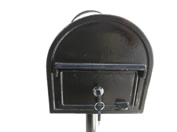 caixa de correio modelo americano em chapa galvanizada com pedestal para jardim - 3