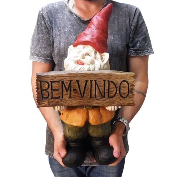 Estatua Gnomo Duende Bem Vindo Decorativa Placa Jardim Resina Casa