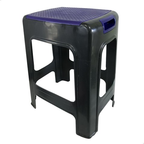 Banqueta Plástica Preta Resistente Empilhável Suporta 100kg