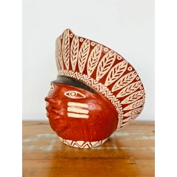 Escultura Cabeça Indígena Terena com Cocar em Cerâmica. Decoração Artesanal - 3