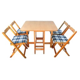 Conjunto Prático Mesa e 4 Cadeiras Dobrável Mel, Estofado Bar-cozinha-lazer-varanda ( Quadrado Oval - 8