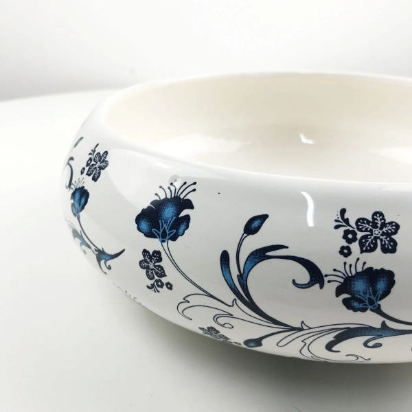 Centro de Mesa de Cerâmica Ikebana - Beijing Branco e Azul 9cm - 2