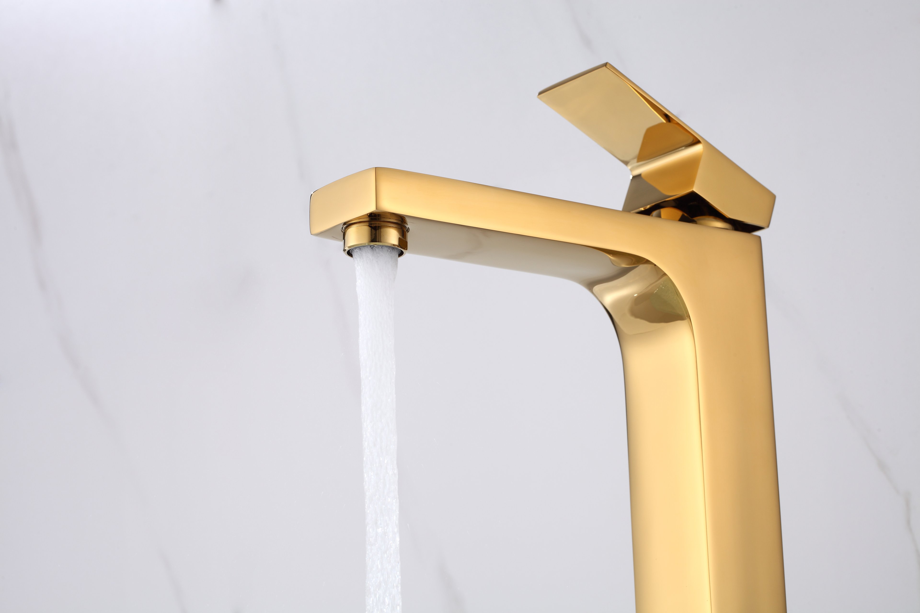 Torneira Monocomando Dourado Gold Quadrada Banheiro Lavabo Bica Alta Luxo Inovartte In