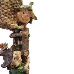 Enfeite duendes no tronco decoração - 2