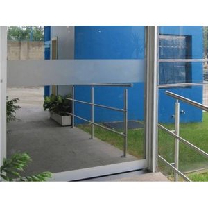 Faixa Decorativa e Segurança em Adesivo Jateado Liso para Portas de Vidro 100 x 10cm - 10 Peças