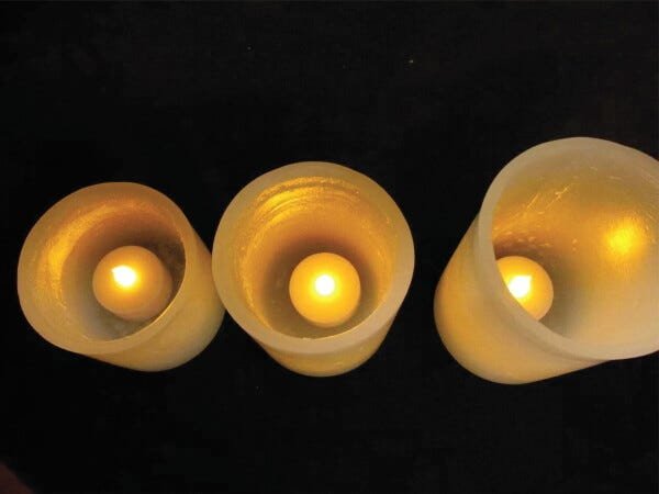 3 Luminárias + 3 velas de LED - 3