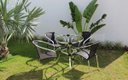 Ver imagem 4 de Kit Cadeiras e Mesa, Espreguiçadeiras e Ombrelone - Argila