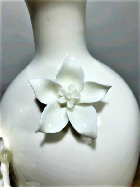 Vaso alto relevo porcelana 29cm - 5