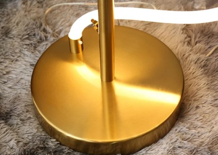Luminária Chão Moderna Sofisticada Slim Mangueira Led 1,40m - Dourada - 4