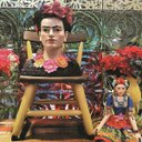 Ver imagem 6 de Busto Frida Kahlo em Resina Decoração