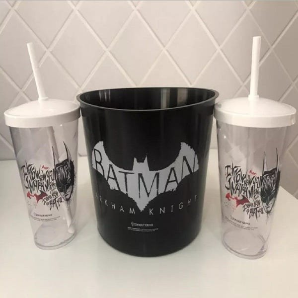 Almofada Porta Pipoca e Refrigerante Batman Arkham Knight - 2