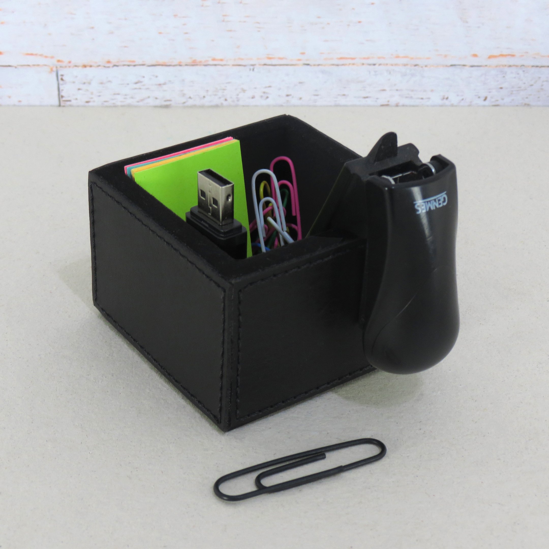 Kit para Escritório Preto Corino Porta Lápis Clips e Cartão - 3