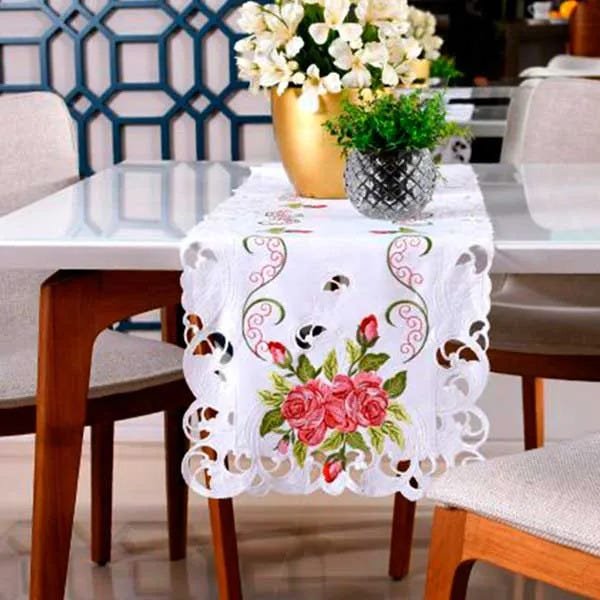 Trilho de mesa bordado com renda inglesa Romantic - 2