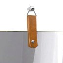Ver imagem 2 de Espelho Lapidado Quadrado com Cantos Arredondados com Pendurador de Couro Caramelo 60x40