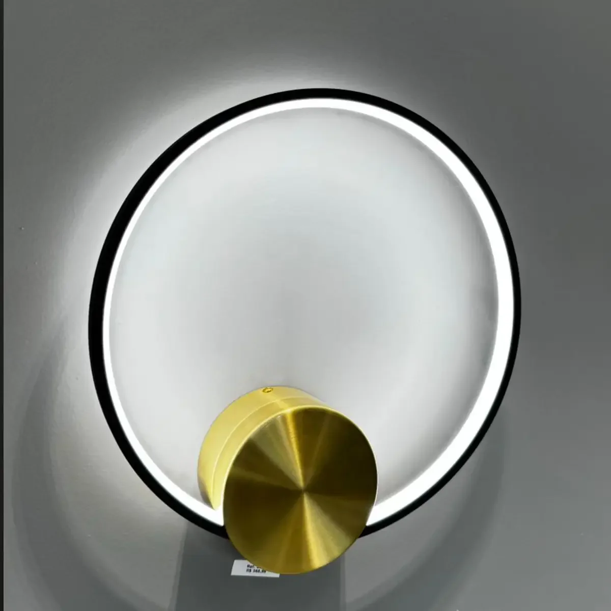 Ver imagem 4 de Arandela Led Signo 12w Preto com Dourado Usina Design