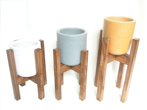 Trio de vasos decorativos Cachepot em barro com suporte de madeira - Marrom - 5