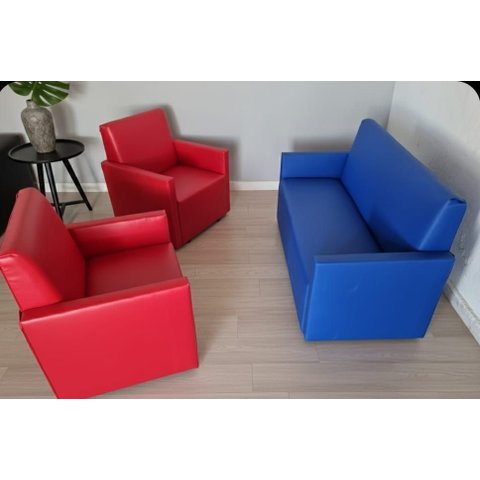Kit com 3 Poltronas Coloridas Azul e Vermelha