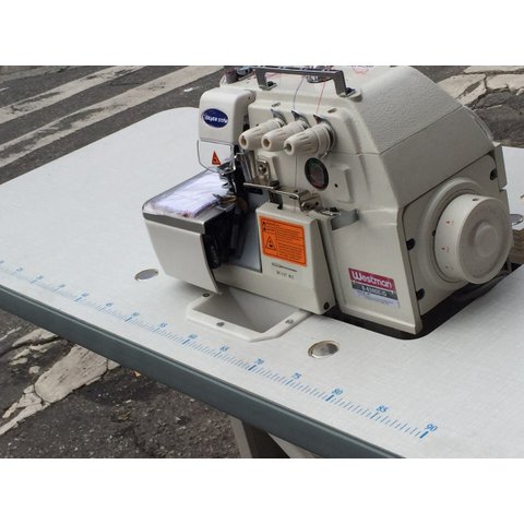 Overlock 3 Fios com Motor Direc Drive e Bancada
