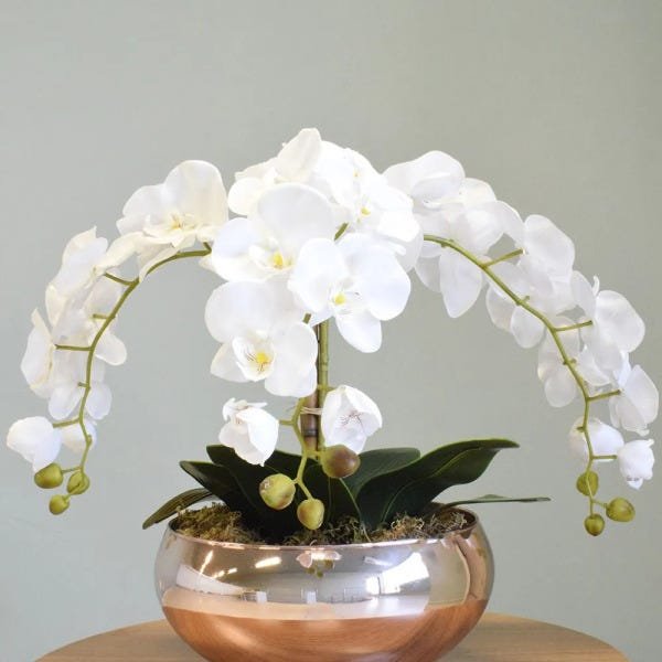 Arranjo com Três Hastes de Orquídeas Brancas No Vaso Rose Gold|Linha Permanente Formosinha - 4