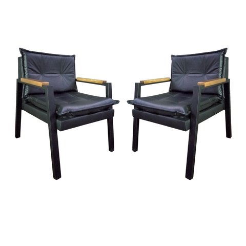 Conjunto de 2 Poltronas Fortaleza Decorativa Courino Preto