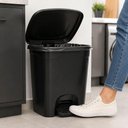Ver imagem 5 de Lixeira com Pedal 13 Litros Preta Cesto Cozinha Banheiro